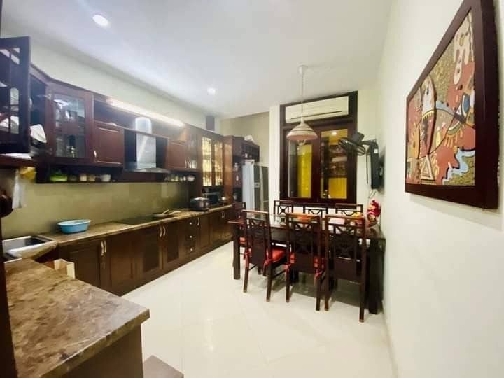 Bán nhà mặt phố 110m2 tại Lò Đúc, Hai Bà Trưng, kinh doanh tốt