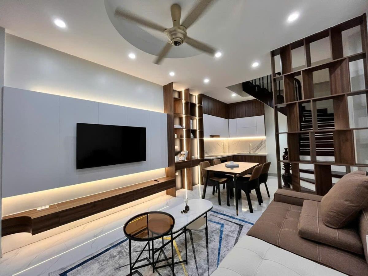 Cần bán nhà mặt phố đẹp tại đường Xuân Đỉnh, Bắc Từ Liêm, 30m2 giá 6 tỷ thương lượng
