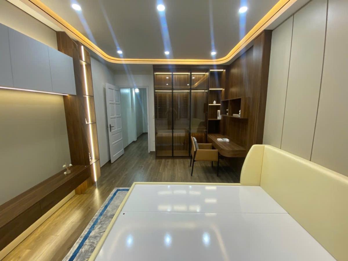 Hiếm: 5 tầng - 59m2 lô góc - vị trí đẹp, phân lô - gara oto