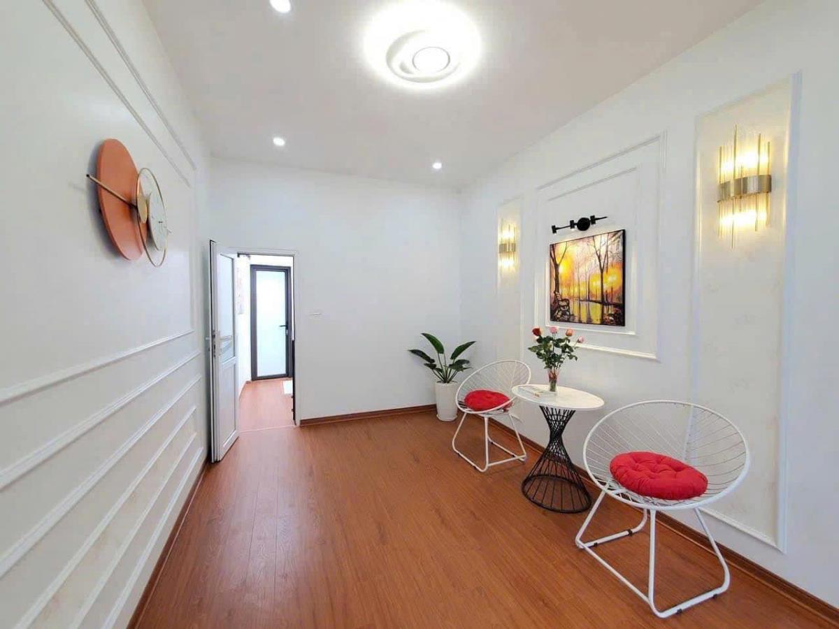 8,9 tỷ, nhà 2 mặt tiền, đường 8m, thông Ban Cờ khu Bình Phú, Q6, 56m2, 4m x 14m, 2 tầng nhà đẹp
