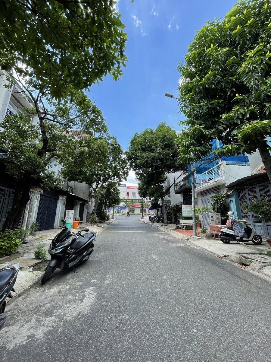 Mặt tiền kinh doanh lê văn việt tăng nhơn phú a thủ đức 100m2 4 tầng 15 tỷ 99