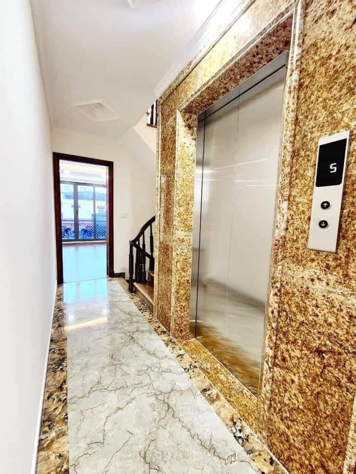 Bán nhà riêng 50 m2 Phố Văn Khê, Quận Hà Đông, kinh doanh tốt