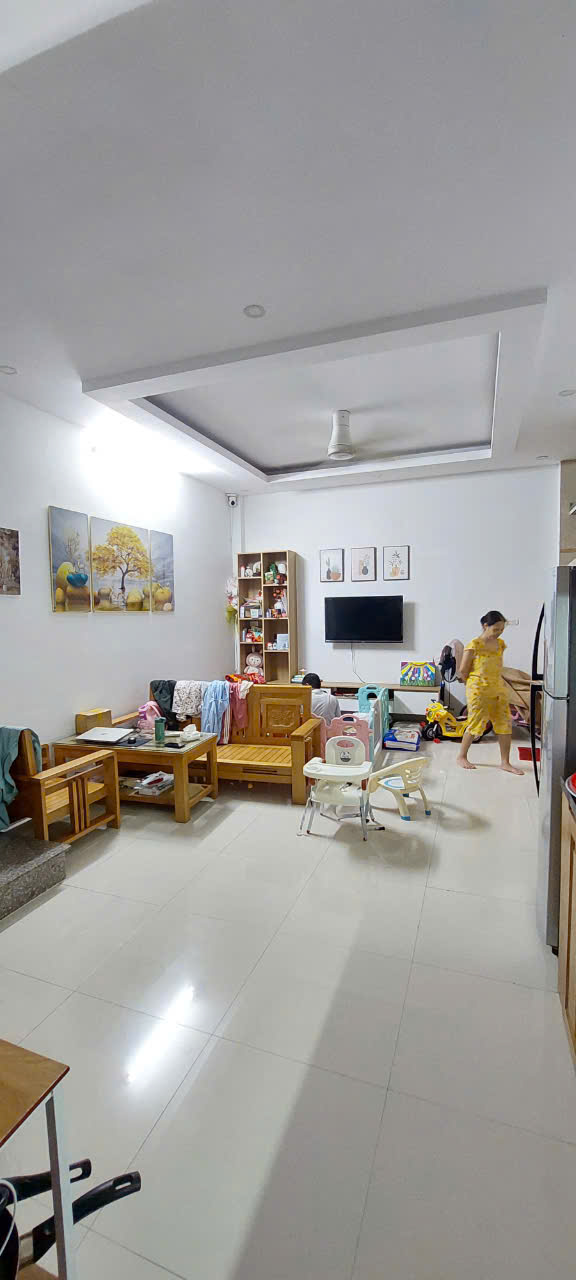 Quá rẻ văn quán hà đông 30 33m2 5 tầng ô tô đỗ 50m giá 5,95 tỷ có thương lượng