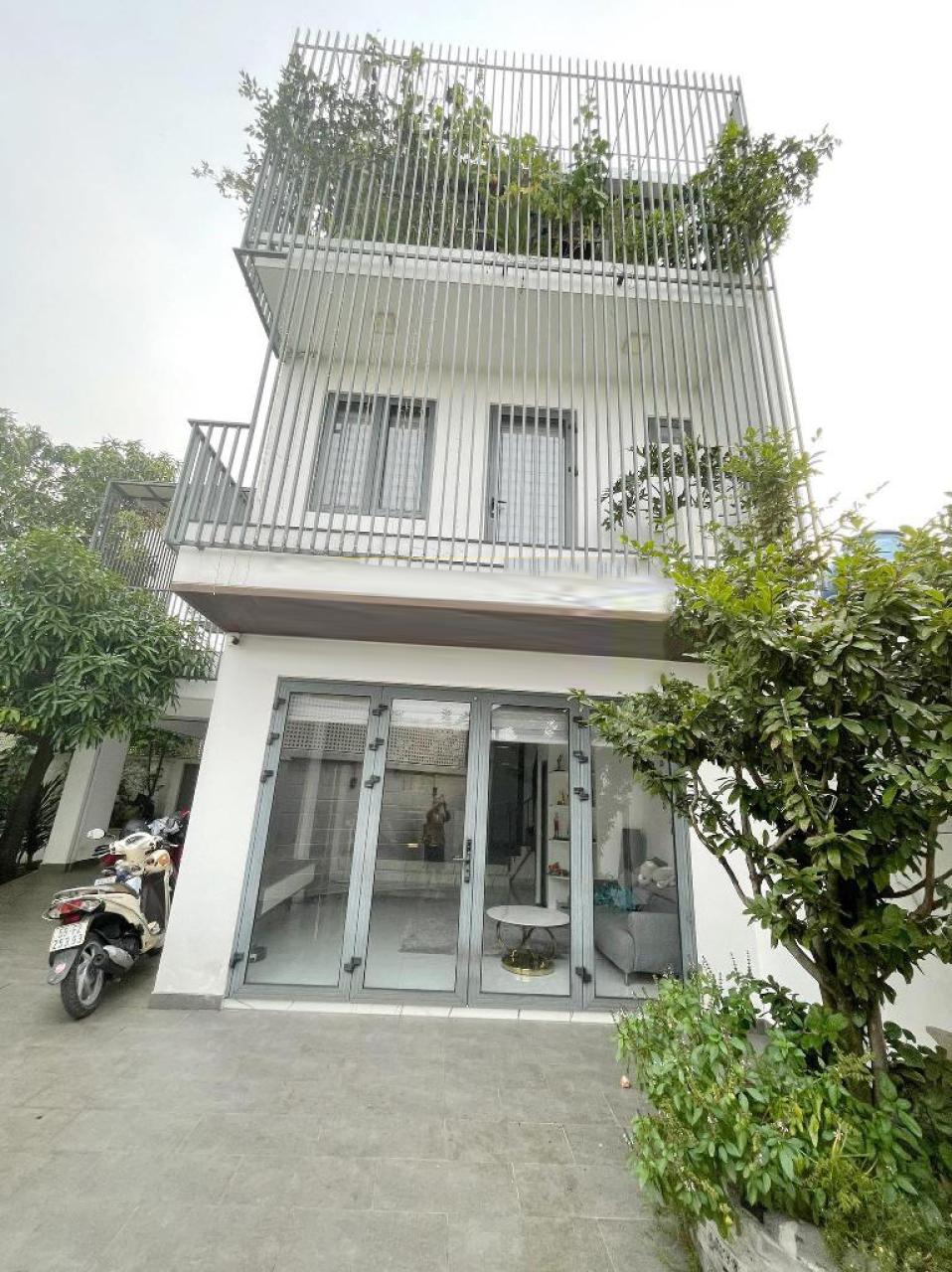 Bán nhà riêng 2 tầng Nguyễn Văn Bứa Hóc Môn 196m2 giá chỉ 5.3 tỷ