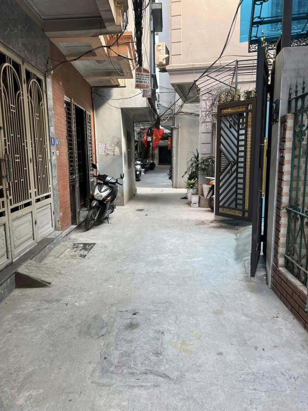Chỉ 7.7 tỷ - 42m*4 tầng - minh khai, hai bà trưng - gần phố - ngõ 3 gác tránh.