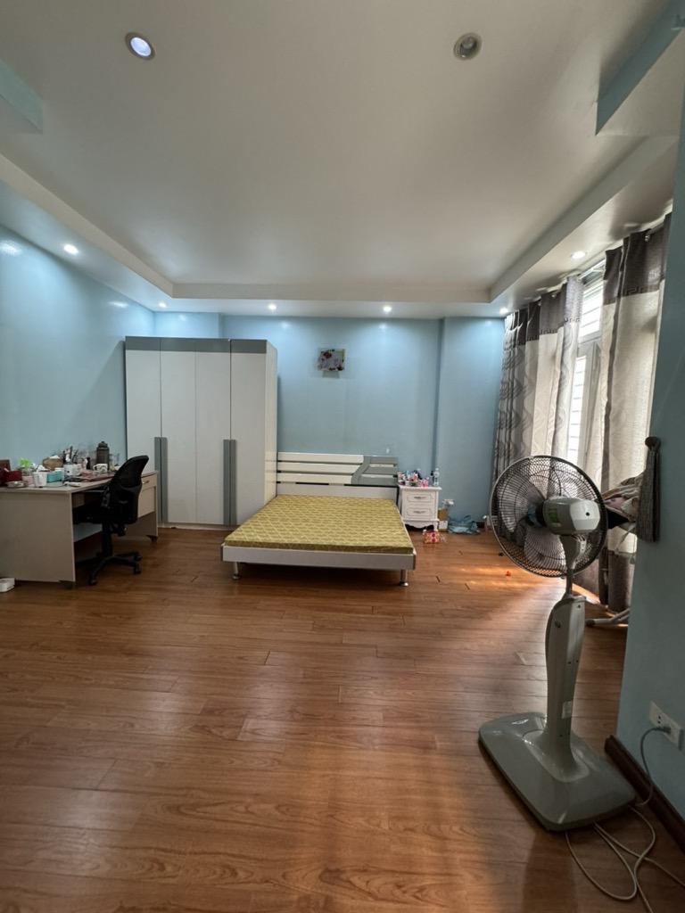 Bán nhà phố Lạc Trung Hai Bà Trưng 80m2 6 tầng giá 24,3 tỷ gần Time City