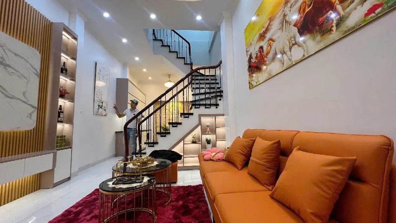 Bán nhà riêng 45m2 đường Hồ Ba Mẫu quận Đống Đa Hà Nội sổ đỏ đầy đủ