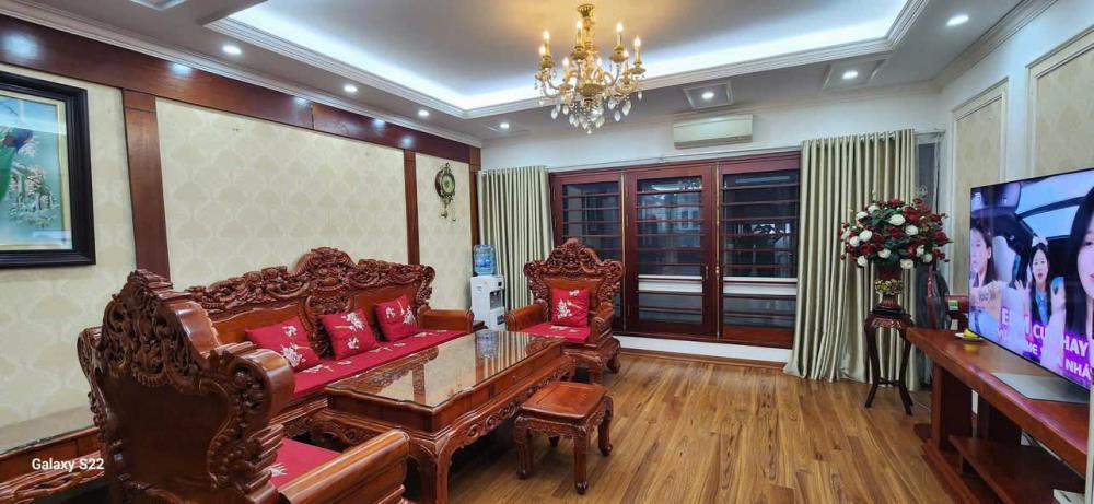 Bán nhà riêng phân lô ô tô tránh tại Trung Kính, Quận Cầu Giấy, diện tích 65m2, nội thất gỗ hương đỏ