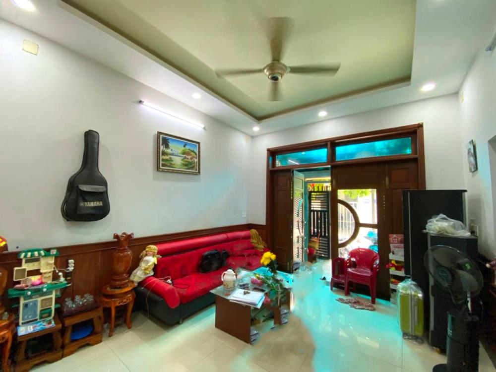 Bán nhà 3 tầng An Phú Đông 9 Q12 56m2 chỉ 5.3 tỷ đã giảm giá