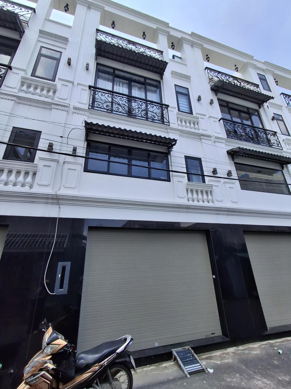 Bán nhà riêng 4 tầng Tô Ngọc Vân Q12 diện tích 51m2 giá chỉ 5,35 tỷ