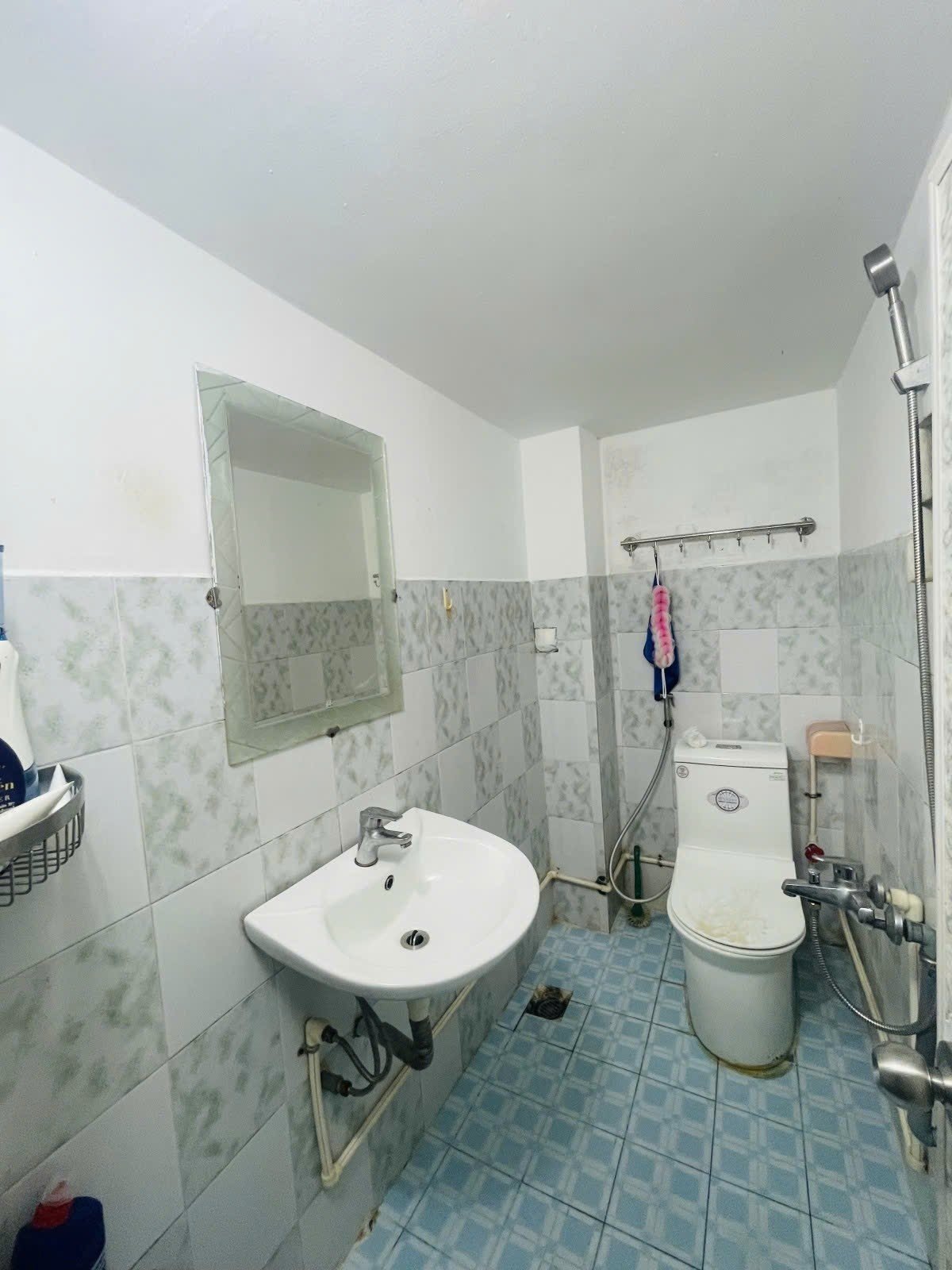 Bán nhà riêng 90m2 đường Kiều Đàm, Quận 7, nội thất cao cấp