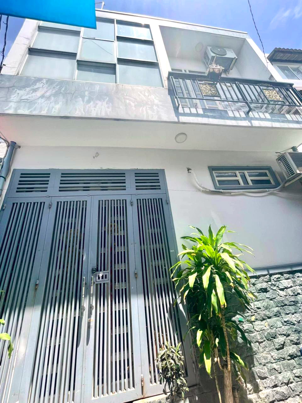 Hồ Tùng Mậu, mới tinh, gần phố, ôtô, kinh doanh, full nội thất dt 37m2 5t mt 5.6m giá 8,9 tỷ