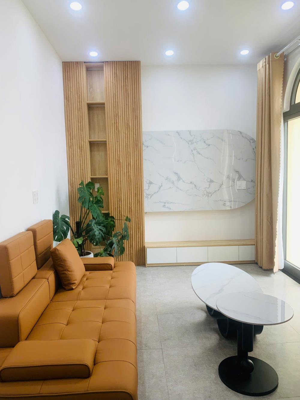 Bán nhà với ngang 7m, 2 mặt hẻm, kế cạnh cụm trường đại học, dòng tiền cực khủng, giá chỉ 8,99 tỷ