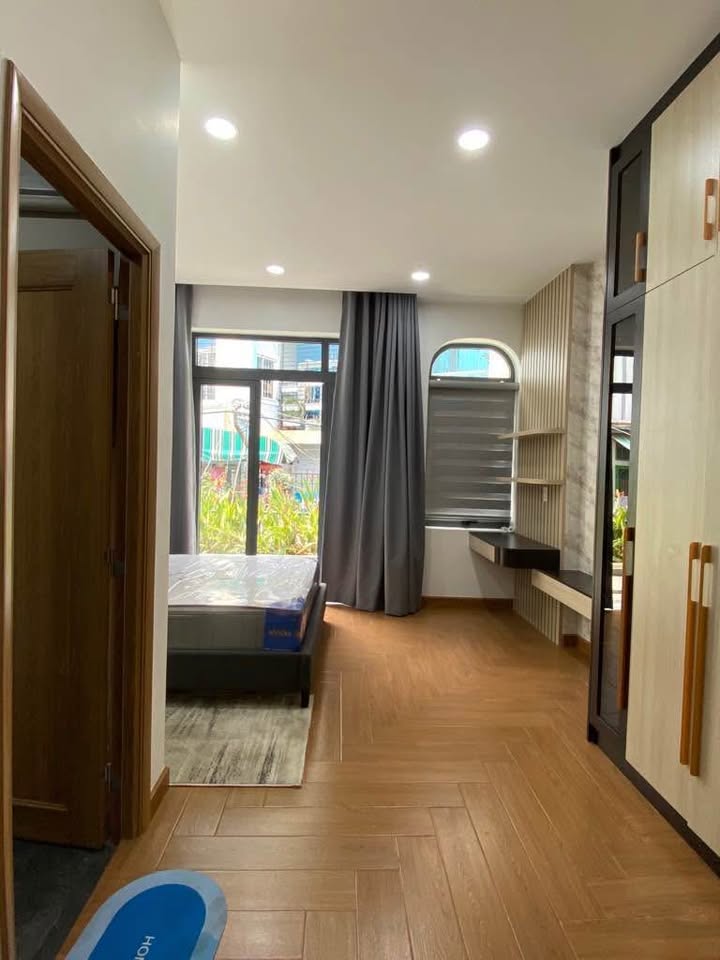 Sang tên siêu phẩm tân cổ Thạnh Xuân 24, Quận 12 - 67.9m2(4.8 x 14.1) thuê 22 triệu/th SHR