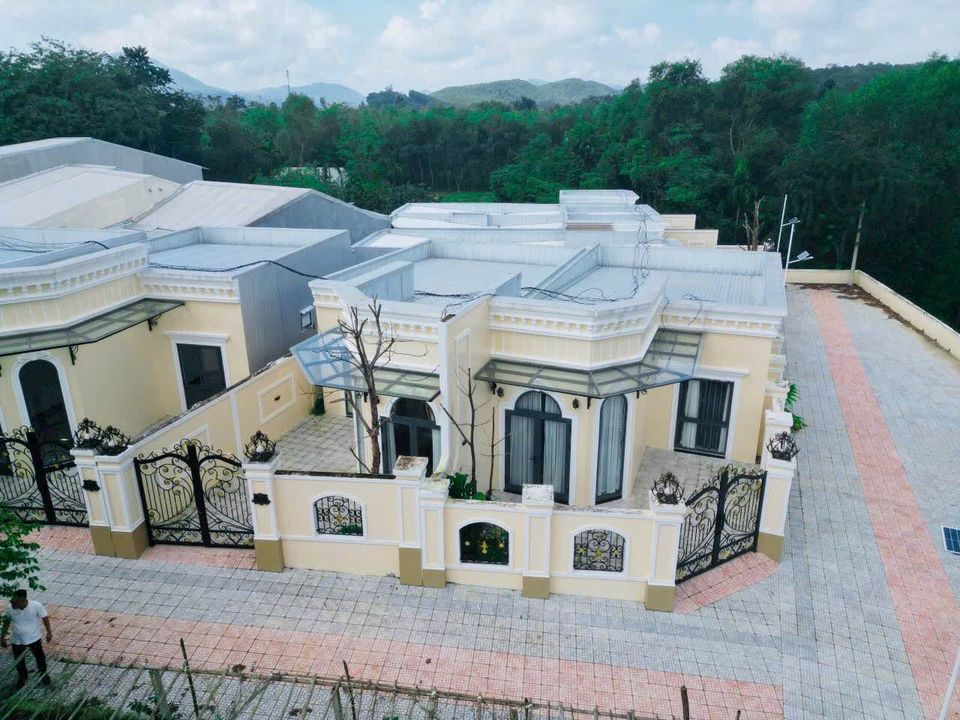 Bán nhà riêng 3 tầng 151,3m2 đường Nguyễn Biểu B1, Vĩnh Hải, Nha Trang giá 63 triệu/m2