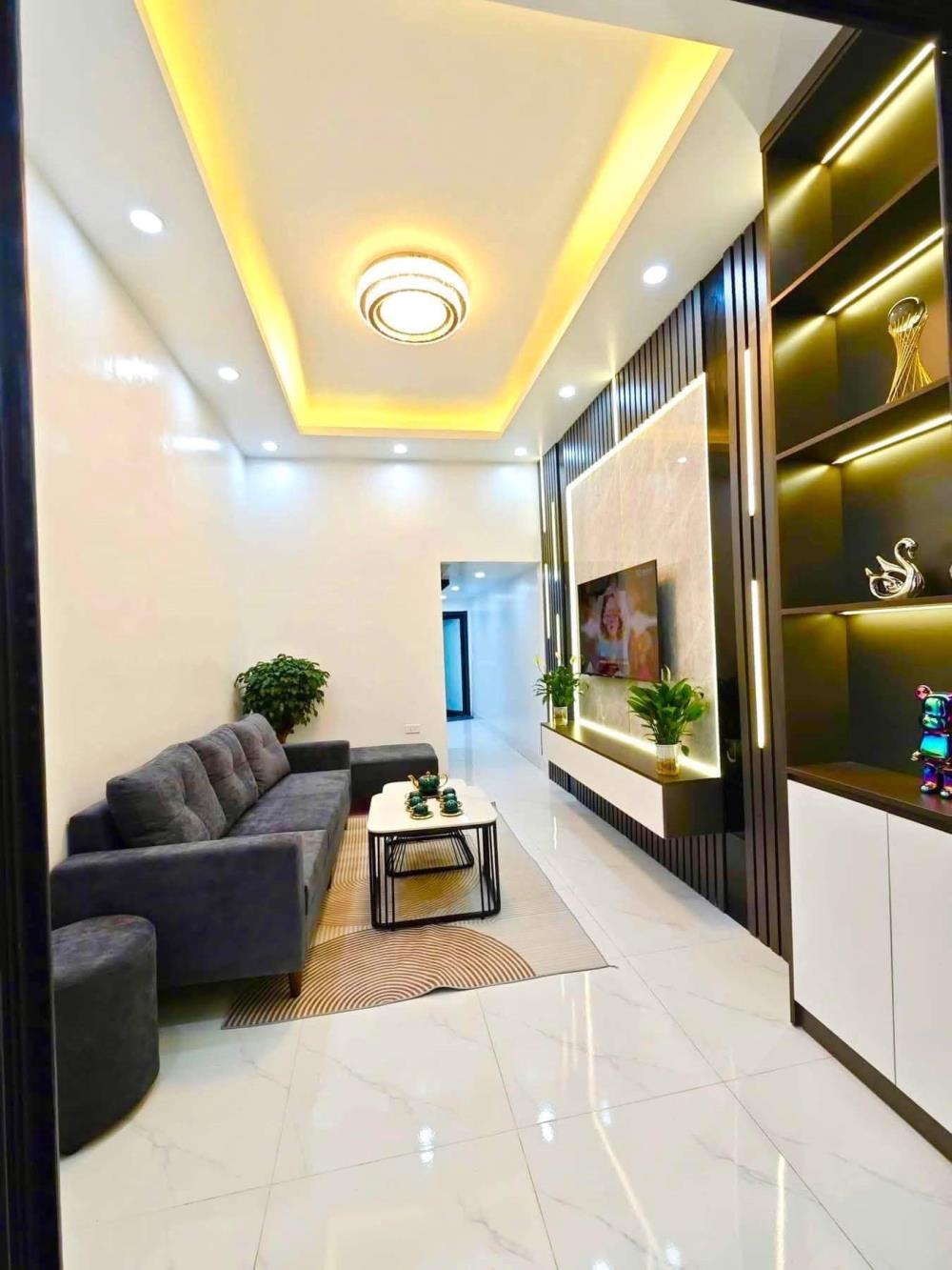 Bán nhà đẹp Đặng Thùy Trâm, Bình Lợi, Bình Thạnh, 6.5x18m, gần Đại học Văn Lang, giá 12 tỷ