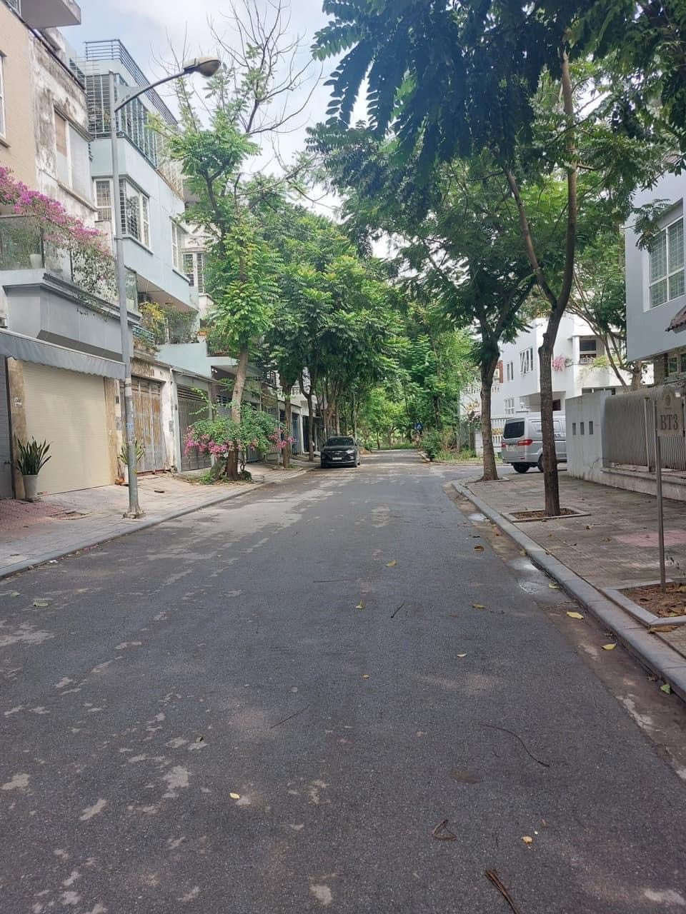 Bán biệt thự Q04 Solasta Mansion, tập đoàn Nam Cường, giá 28,3 tỷ