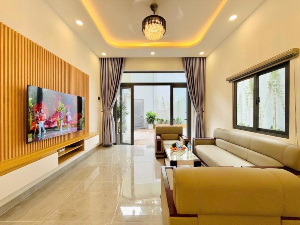 Bán nhà Trần Quốc Hoàn , Phan Văn Trường, Cầu Giấy 62m2, 16 chỗ ngủ cửa, 8 tầng, nhỉnh 21 tỷ