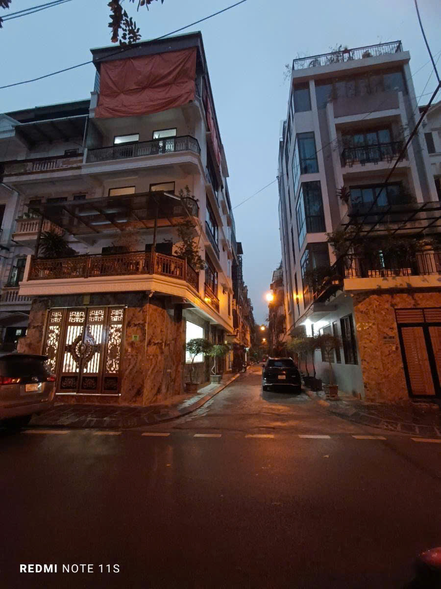 Bán nhà biệt thự lièn kề khu phân lô phố lê trọng tấn -thanh xuân, 122m, 5 tầng