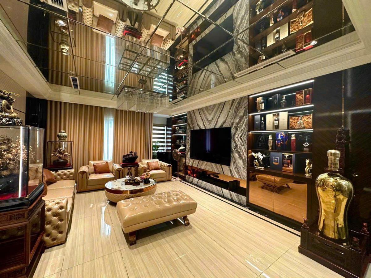 Bán biệt thự đơn lập 412m2 view hồ sen M4 - 12 The Manhattan Glory Quận 9 giá tốt