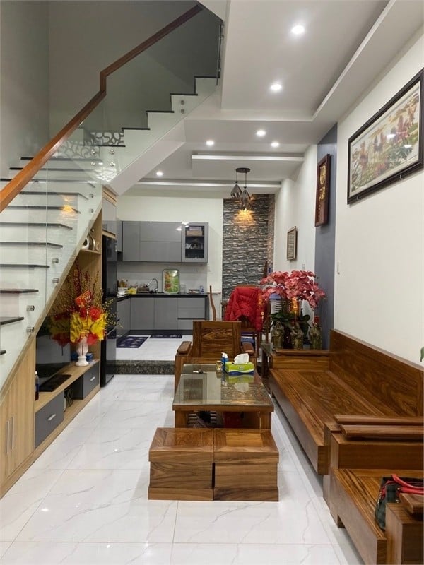 Bán nhà riêng 3 tầng đường Núi Thành Hải Châu Đà Nẵng diện tích 56m2 giá 4,5 tỷ