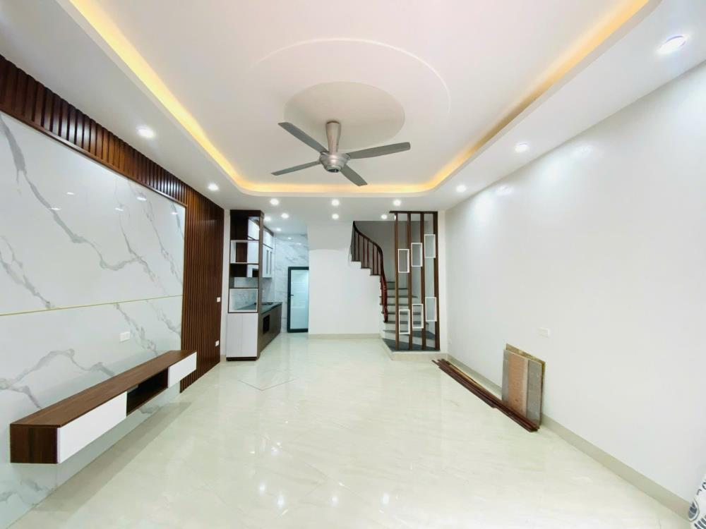 Bán nhà riêng 120m² đường Bùi Đình Tuý, quận Bình Thạnh tiện ích đầy đủ