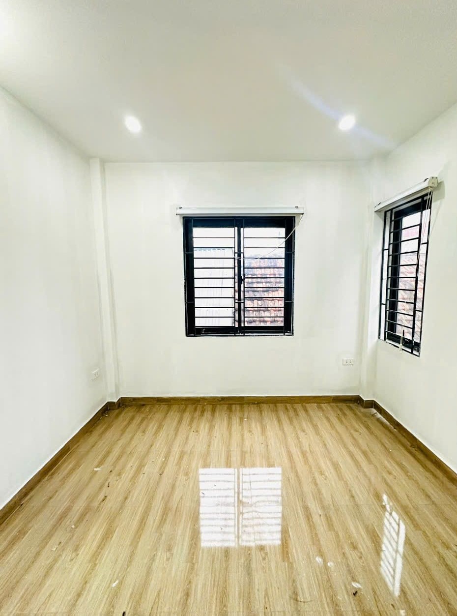 Bán nhà riêng yên duyên- hoàng mai ô tô đỗ cổng - ngõ nông - tiện ích ngập tràn