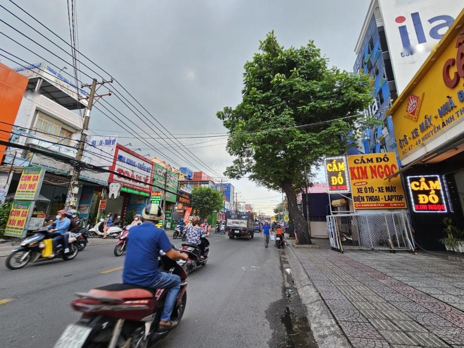 Bán nhà mặt tiền Phạm Văn Chiêu, P16, Gò Vấp, giá 13,5 tỷ, kinh doanh thuận lợi