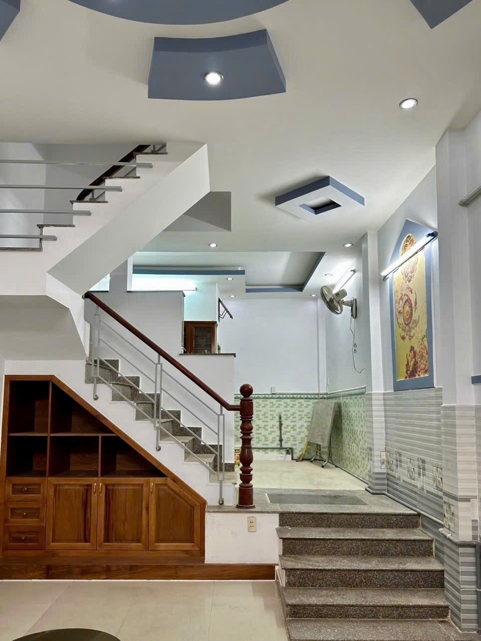 Bán nhà riêng 48,7m² đường Hoàng Diệu, Phú Nhuận, sổ hồng chính chủ