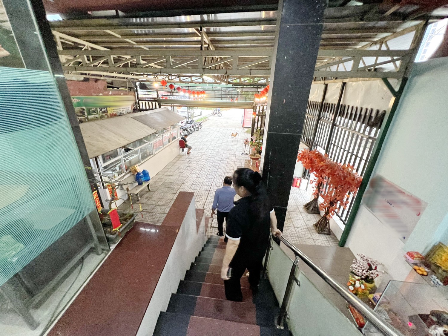 Cho thuê nhà 5 lầu diện tích 10x25m Nguyễn Văn Linh, quận 7, phù hợp kinh doanh