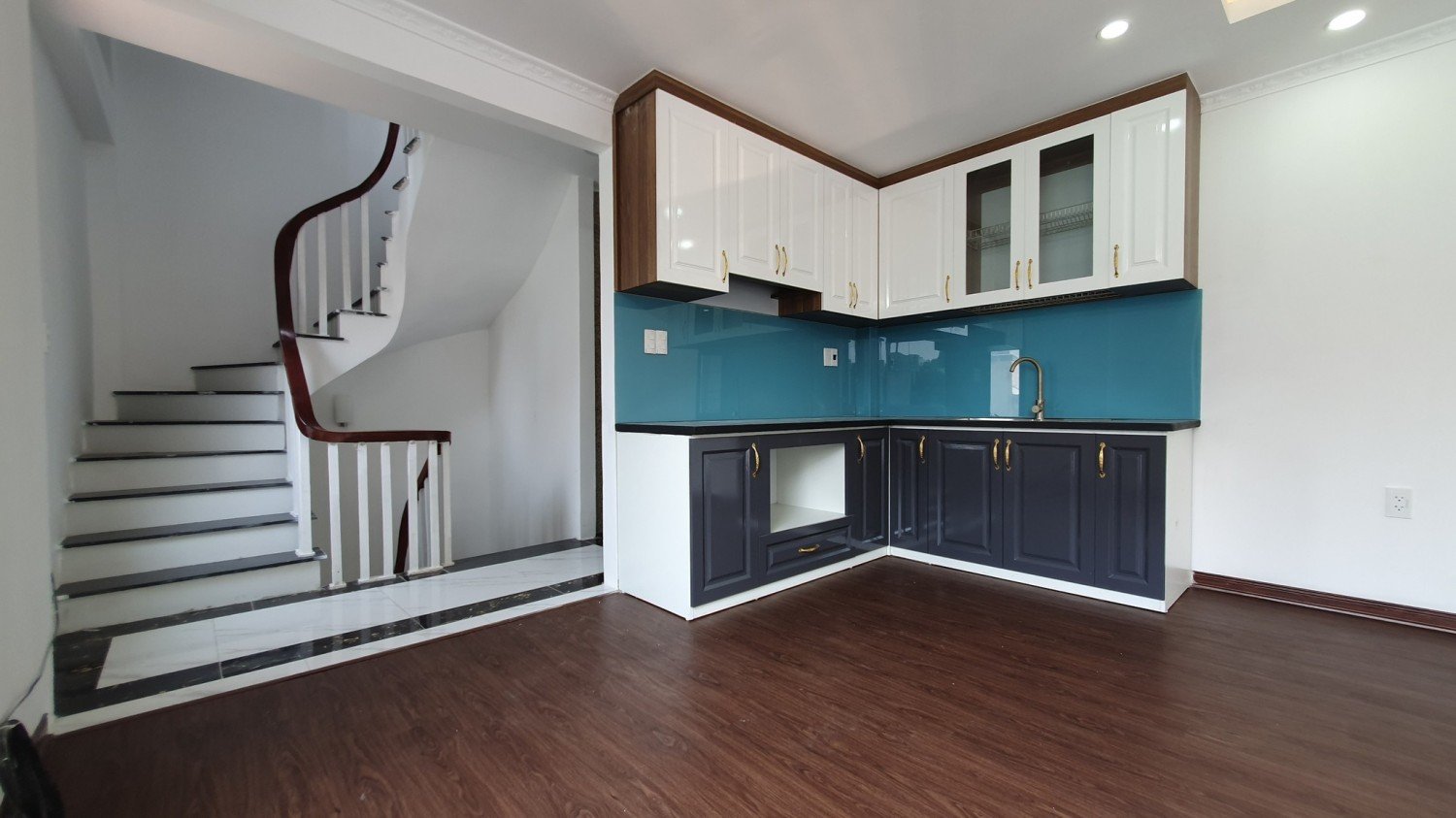 Bán nhà biệt thự liền kề 187,2m2 Lovera Premier đường Trịnh Quang Nghị Bình Chánh nội thất đầy đủ