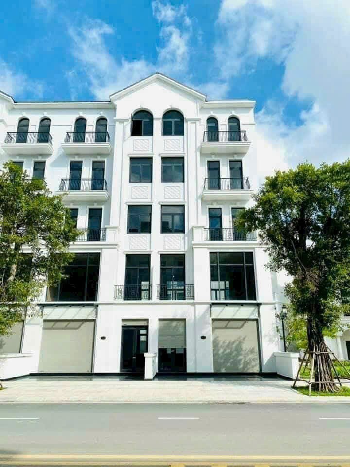 Bán nhà phố Vinhomes Grand Park Nguyễn Xiển Quận 9 diện tích 96m² giá 18.1 tỷ