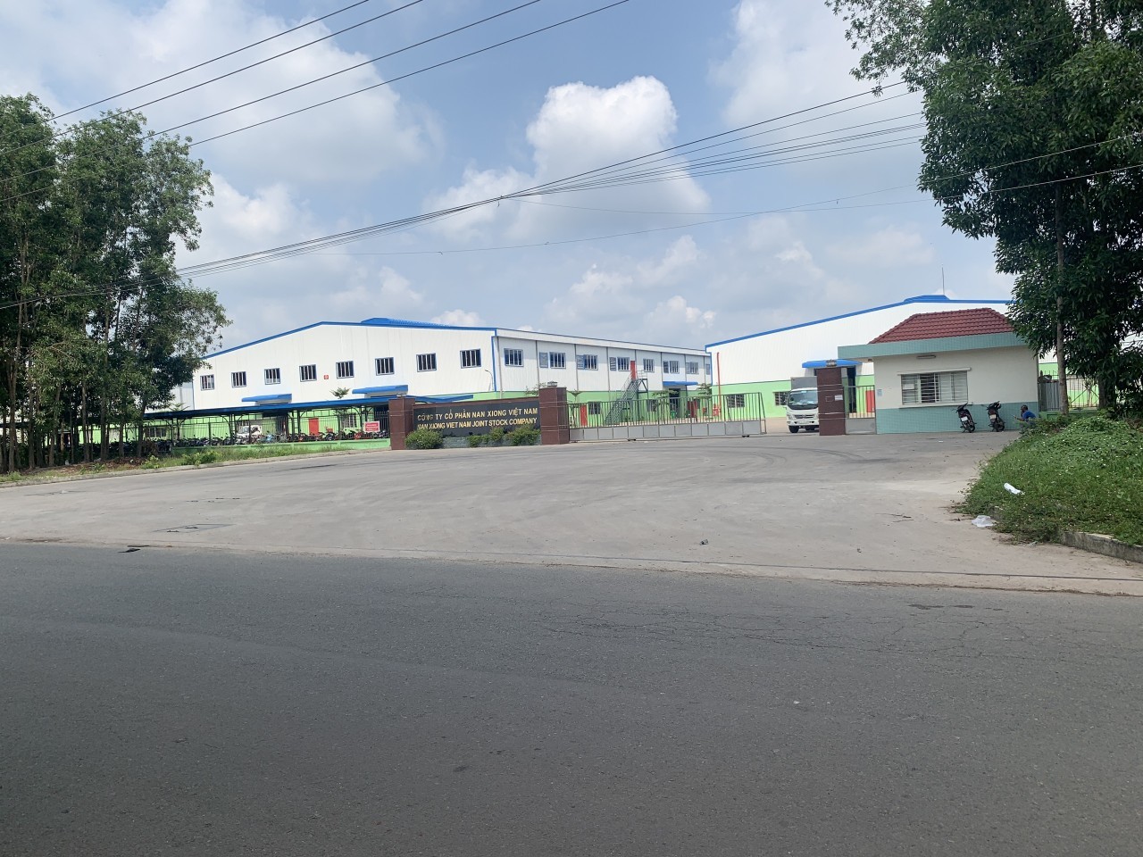Chính chủ bán LÔ GÓC 2 MẶT TIỀN 102.6m2 ở TDP Đồng Bắc, Lim Long, Tam Dương, giá 1.65 tỷ