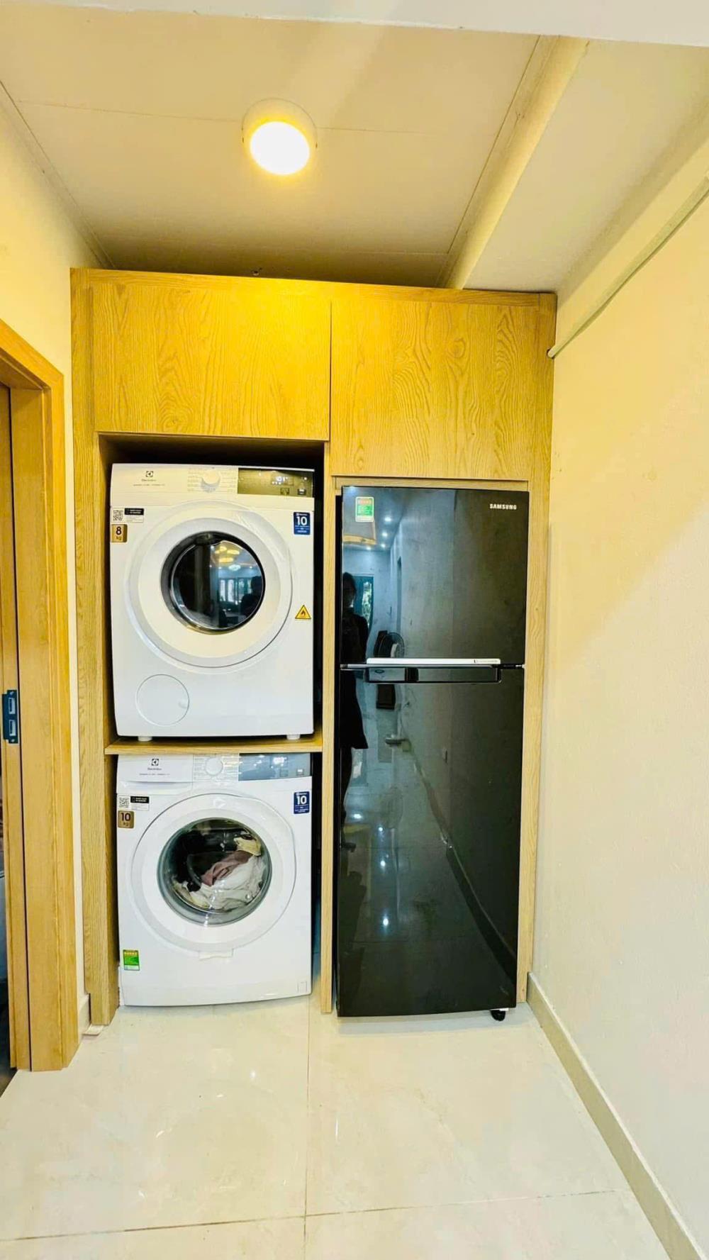 Siêu phẩm Hai Bà Trưng - tập thể 8-3 ngay t1 siêu đẹp - toà 2 tầng - 6 nhà