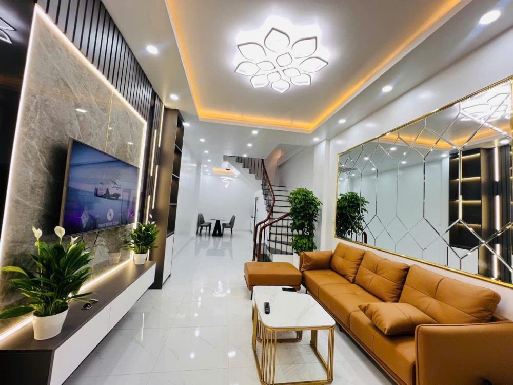 Bán shophouse 57m2 đường Trương Công Định quận Tân Bình lợi nhuận cao 540 triệu/năm