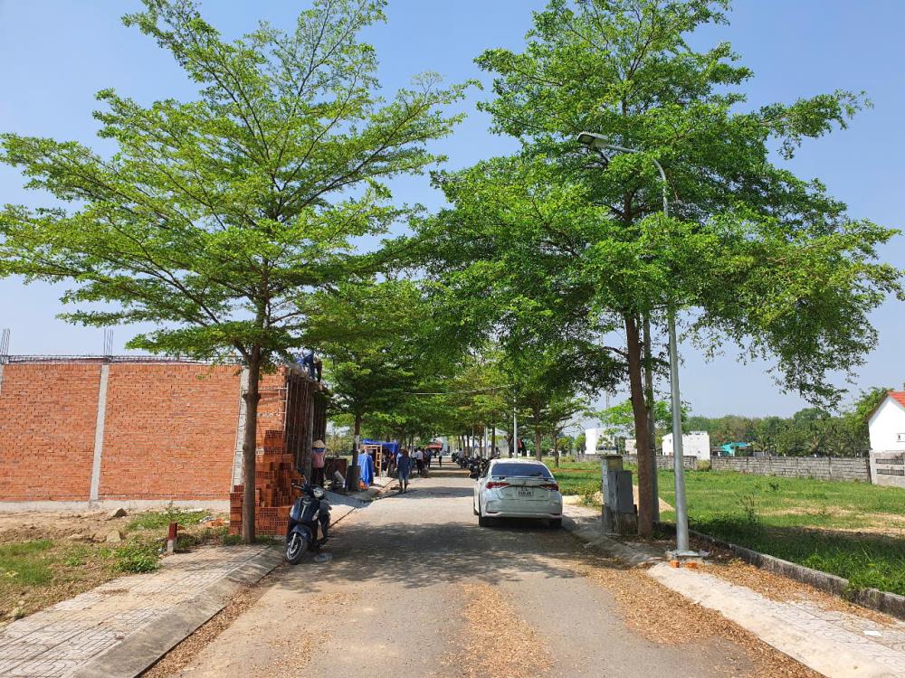 Bán lô đất hoa hậu tại tổ 9, TT Quang Minh, Mê Linh, Hà Nội, hai mặt tiền, đường rộng 5m, ngõ thông