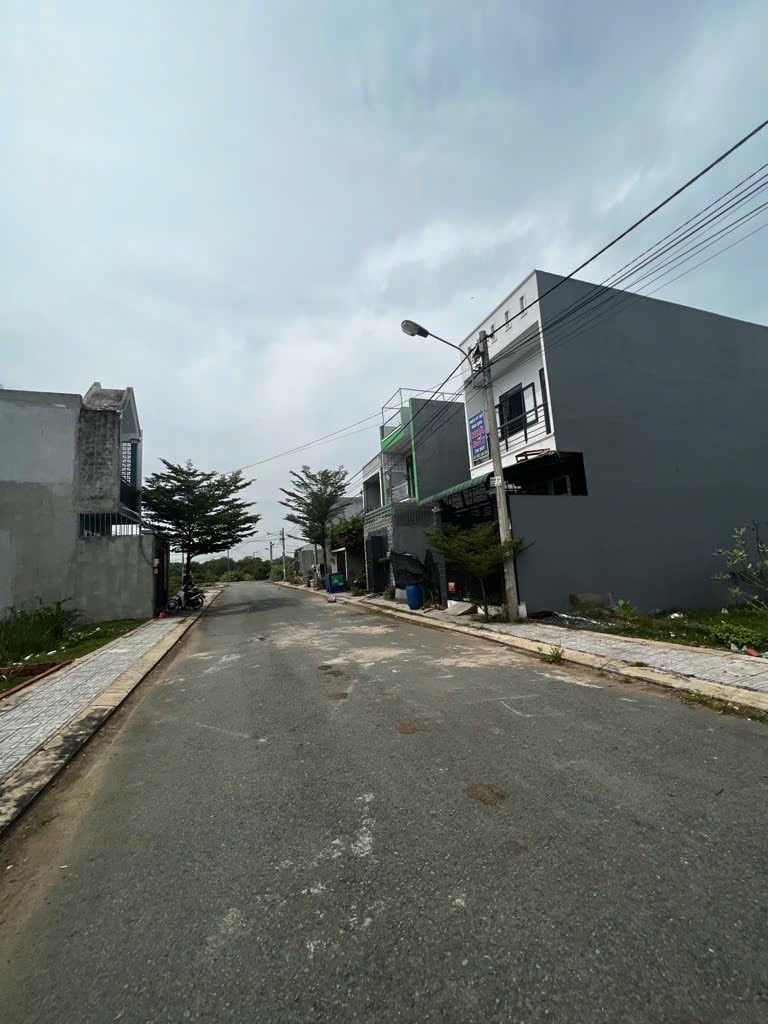 Bán đất 1000m2 mặt tiền đường Tân Chánh Hiệp Quận 12 giá 50 tỷ