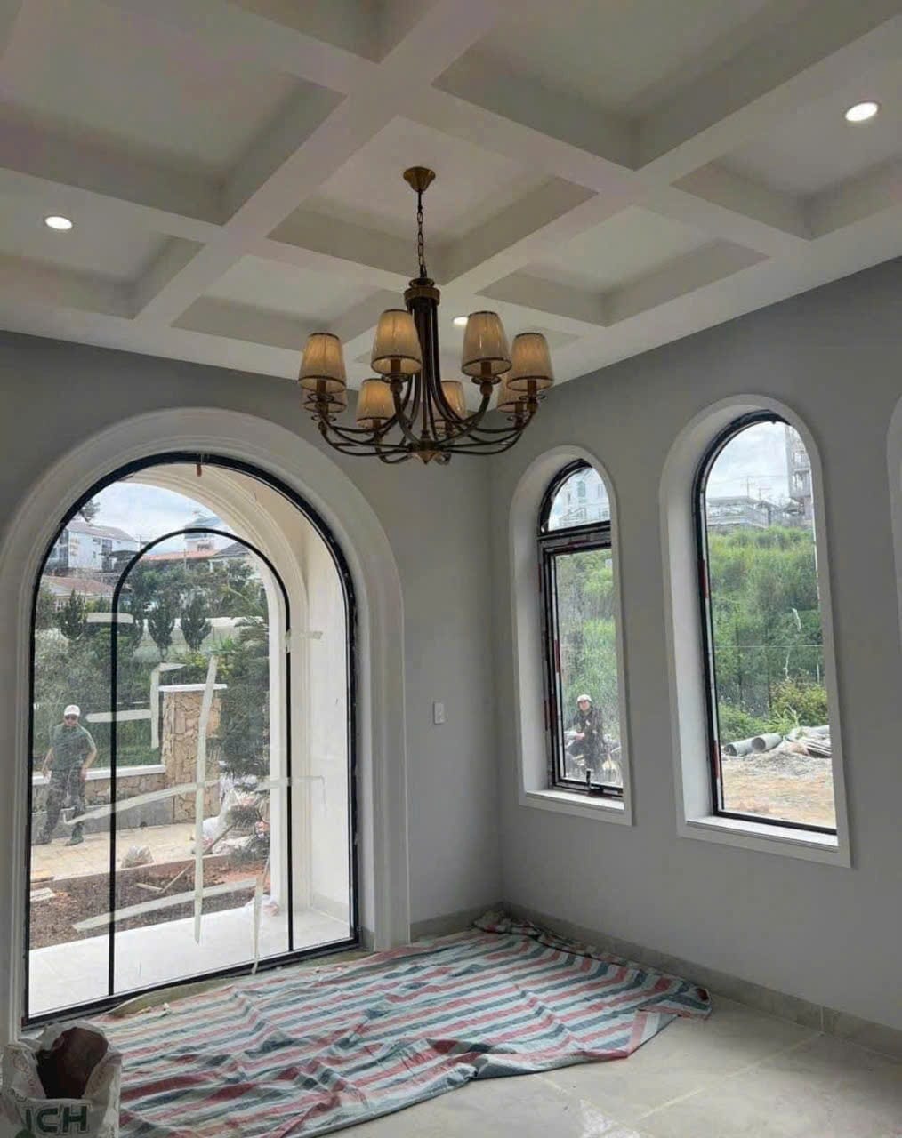 Cần tiền kinh doanh, bán gấp biệt thự đường Nguyễn Thị Thập KĐT Him Lam, DT: 10x20m, có thang máy