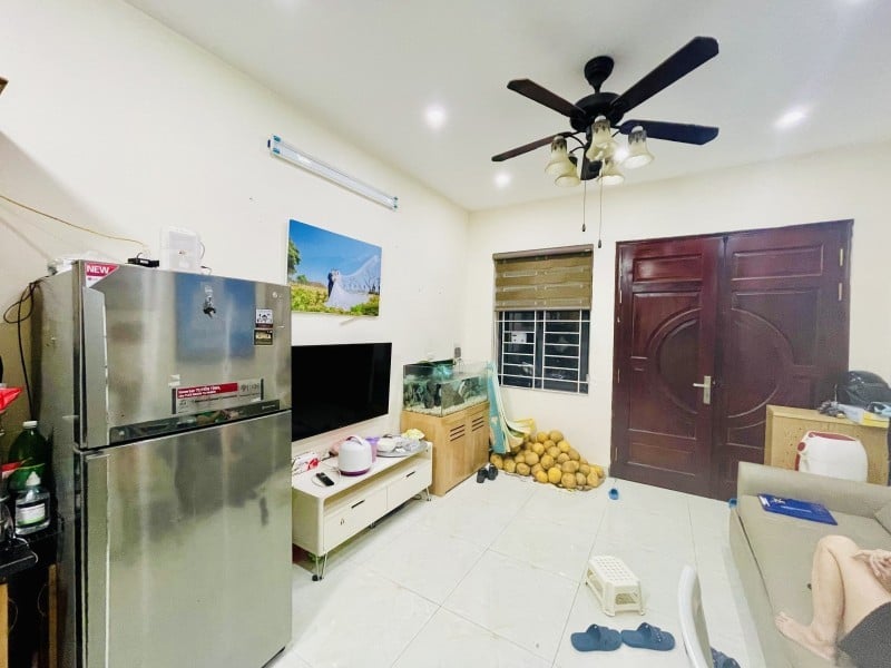 Bán nhà riêng 35m2 đường Thịnh Hào, Đống Đa, Hà Nội, ô tô đỗ cửa, view hồ