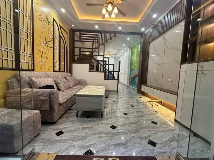 Bán nhà đẹp Kim Giang 28m2, 5 tầng, 3 ngủ, ở ngay, ngõ thông, gần ôtô, giá hiếm