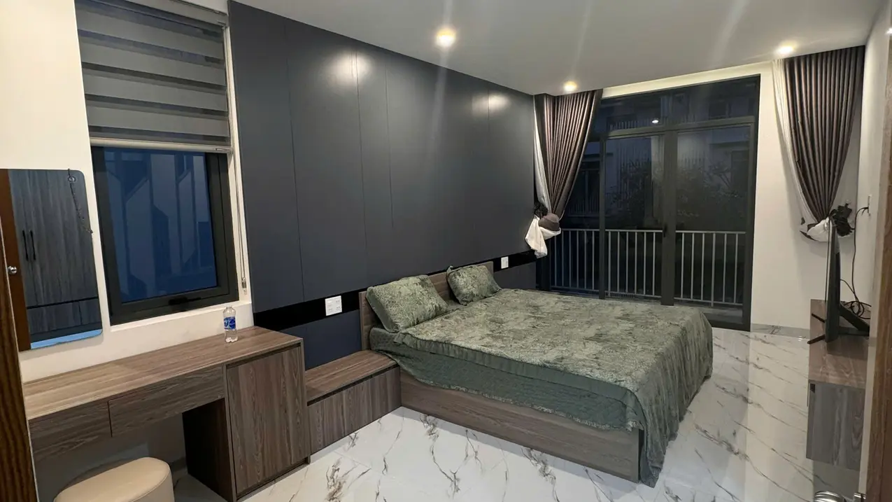 Cho thuê nhà biệt thự liền kề 64 m2 dự án The Empire - Vinhomes Ocean Park 2 Hưng Yên tiện ích đầy đủ