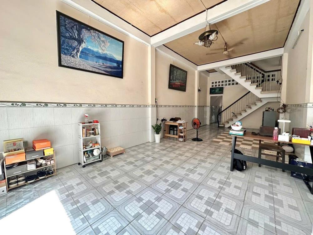 Bán nhà gần Khu đô thị Việt Hưng, Đức Giang, Long Biên, Hà Nội, giá siêu hời 6 tỷ, 35m²