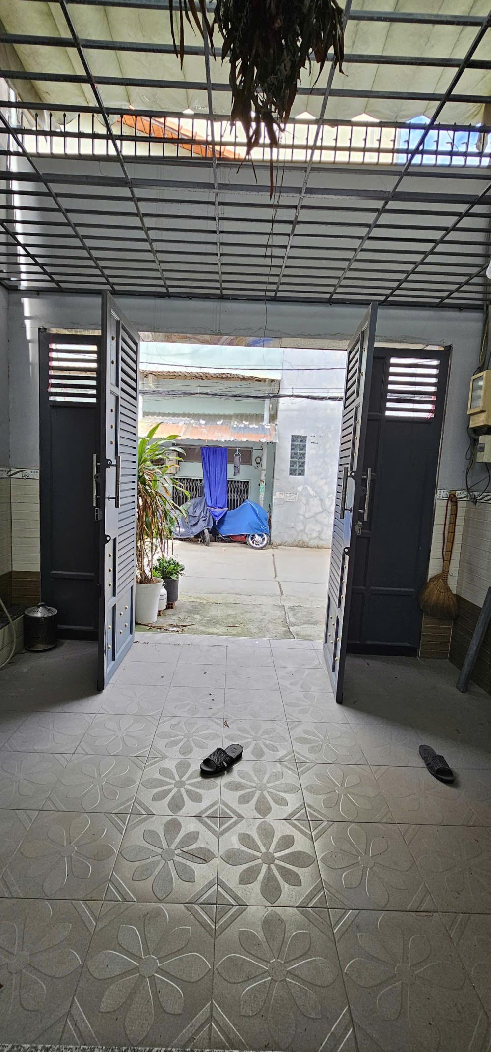 Bán nhà riêng 80m2 hẻm nhựa 6m Trương Thị Hoa, Tân Thới Hiệp, Quận 12, sổ hồng riêng