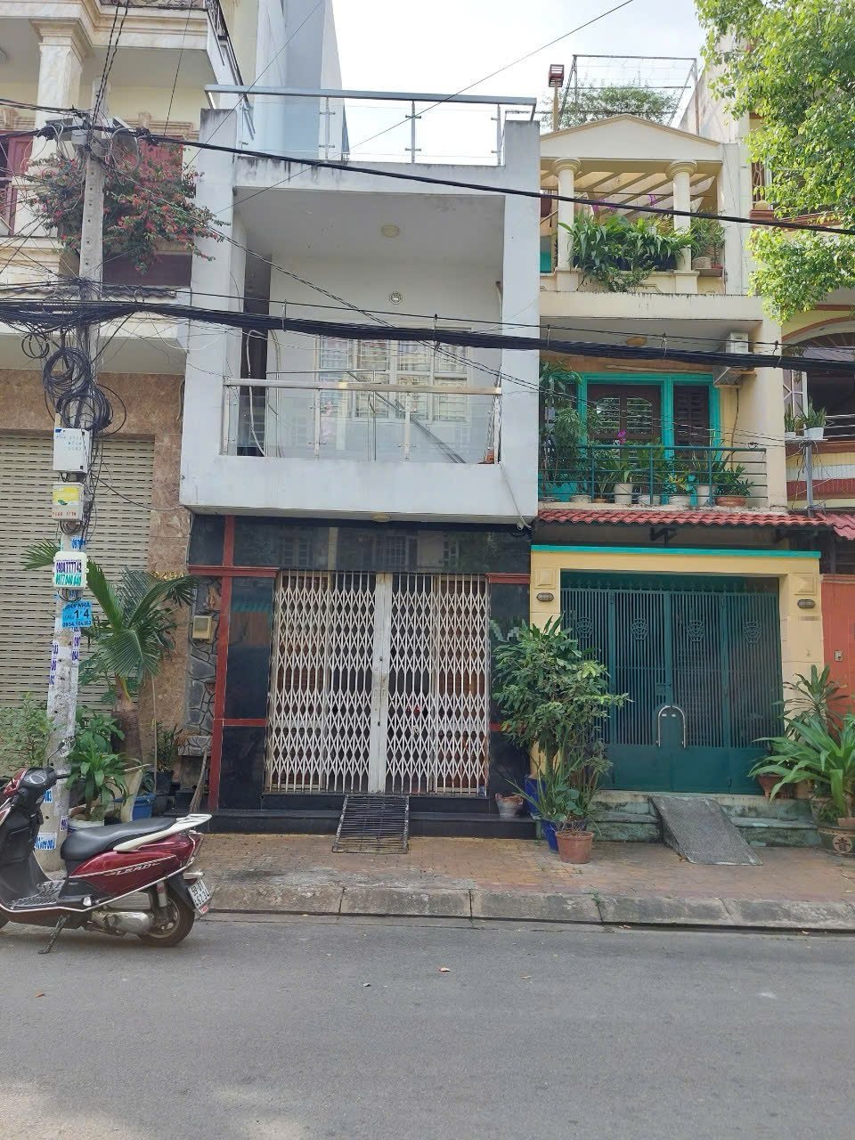 Mặt tiền họ lê, p. Phú Thạnh, ngay chợ n.sơn. dt: 4x18m (hậu 4.2m), giá: 8.8 tỷ