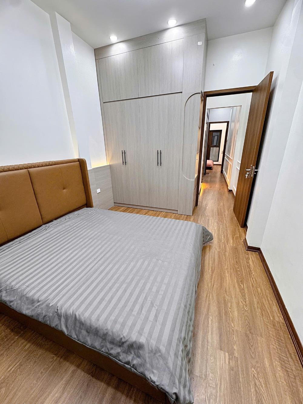 Bán nhà đẹp Vạn Phúc- Hà Đông 42m2x5 tầng thang máy, ngõ thông ô tô, gara sổ đỏ