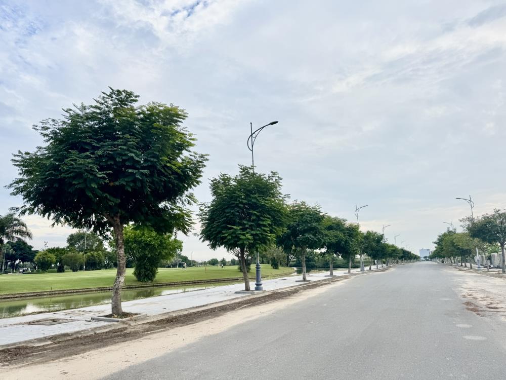 Chính chủ gửi bán nền biên hoà new city 100m2, đường 18m, chỉ 1.82 tỷ bao phí