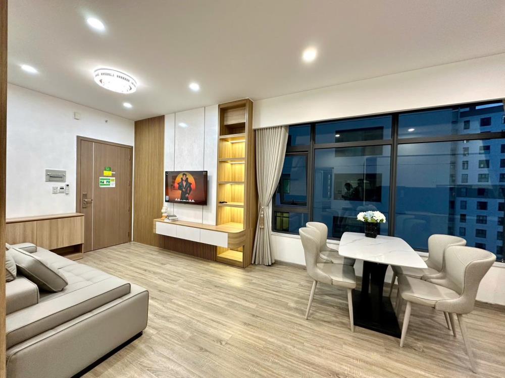 Bán căn hộ Sunrise City View giá 3,7 tỷ diện tích 65 m2, 2 phòng ngủ, 2WC tại Quận 7, TP. HCM