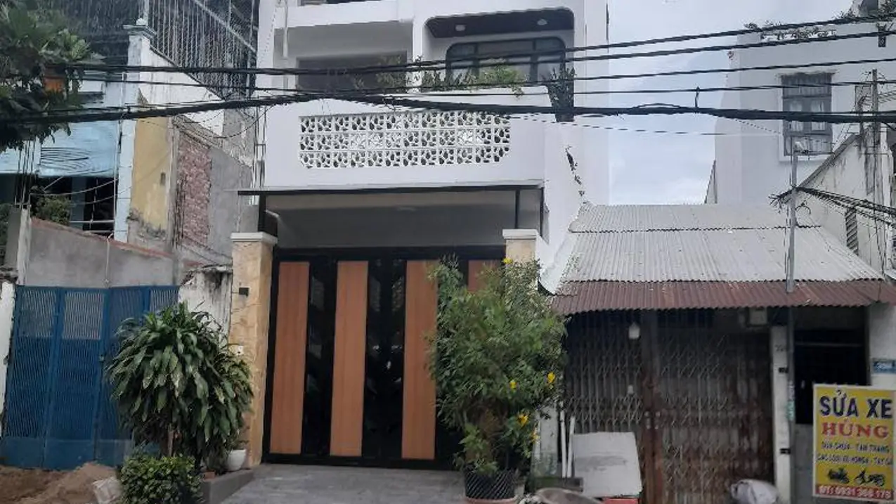 Phố Trạm phường Long Biên 46m2 có 6 tầng 11.55 tỷ gata oto thang máy full nội thất, ngõ thông