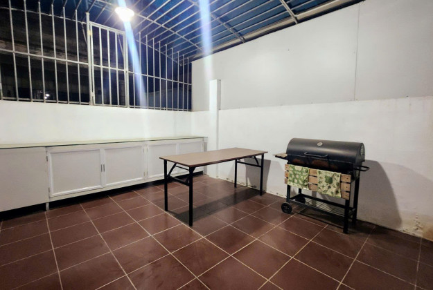 Bán nhà hẻm VIP công viên đường Nguyễn Cửu Đàm, Tân Sơn Nhì, Tân Phú,4x20m, giá: 9,2 tỷ