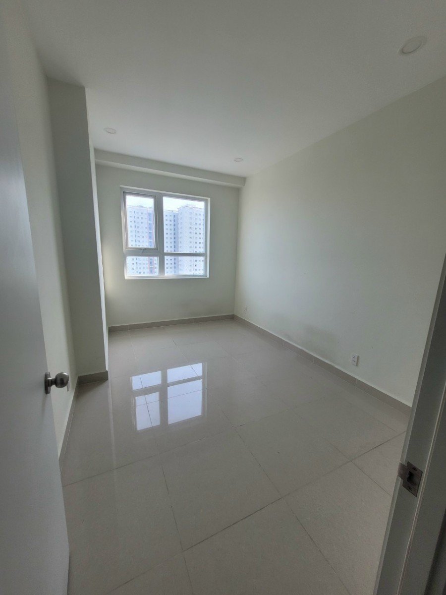 Cho thuê căn hộ chung cư Hùng Vương Plaza Quận 5 diện tích 130m2 giá 20 triệu/tháng